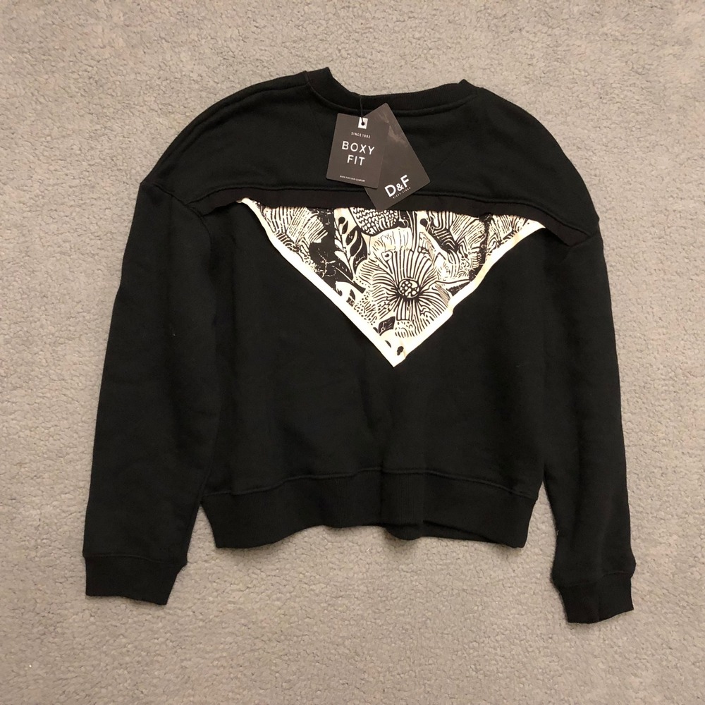 D&F Ricky Singh Boxy Fit Sweatshirt Black Floral Graphic Back Small NWT